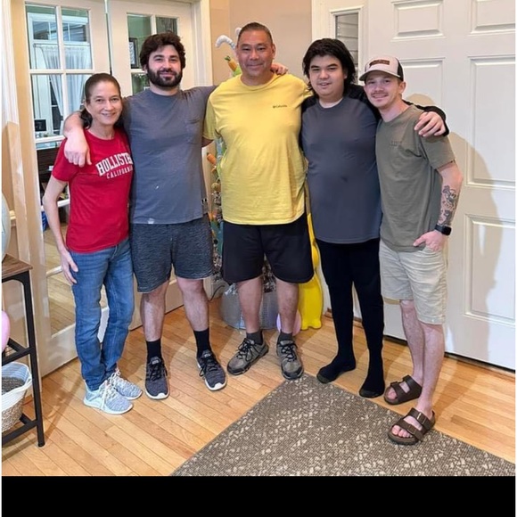 Meet your Posher, Jamie - Picture 3 of 4